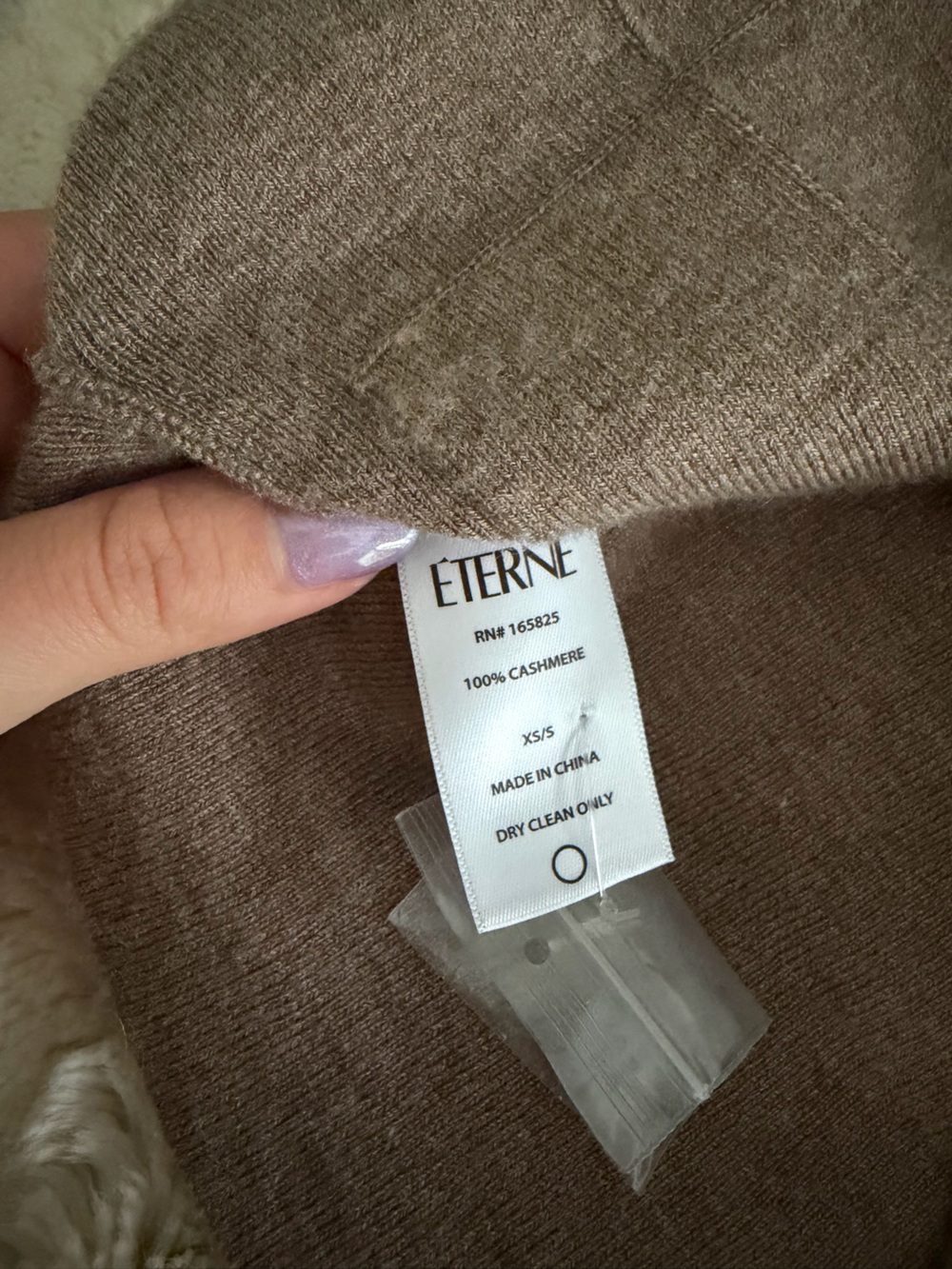 ETERNE cashmere Button-Front Knit Vest - Picture 2 of 3